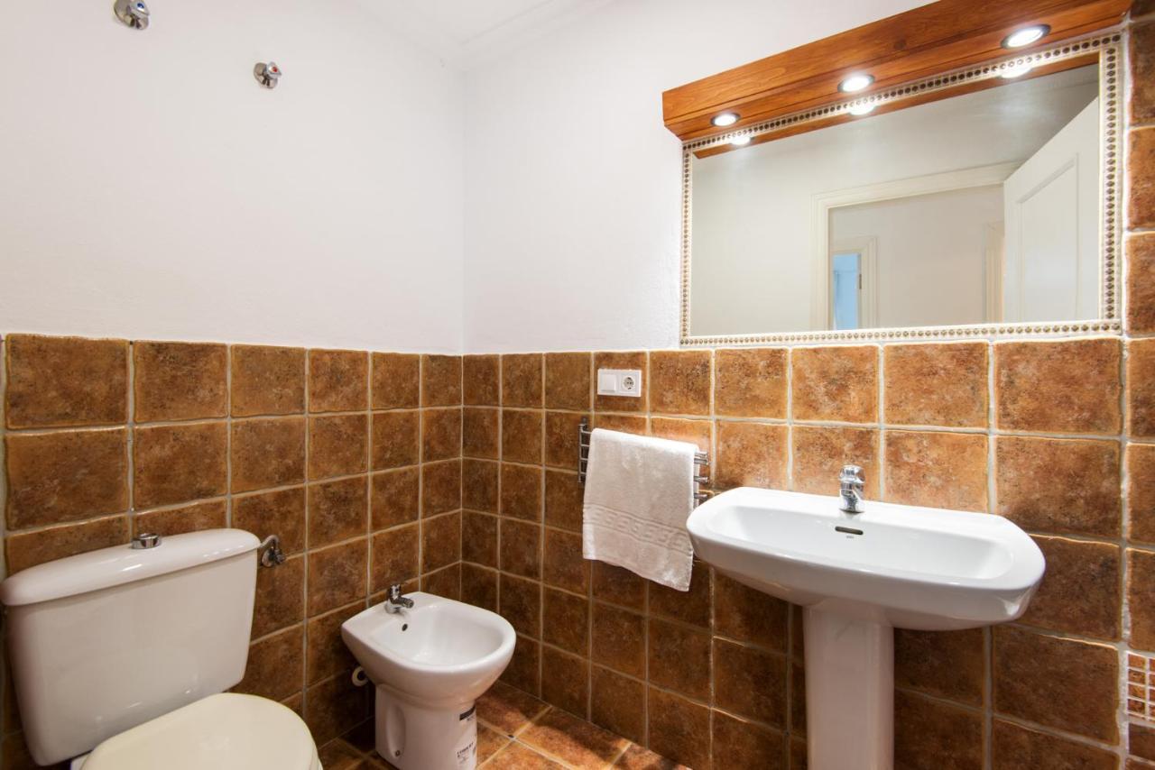The 1St Corner Central Apartments Малага Екстериор снимка