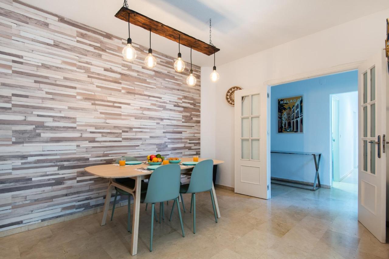 The 1St Corner Central Apartments Малага Екстериор снимка